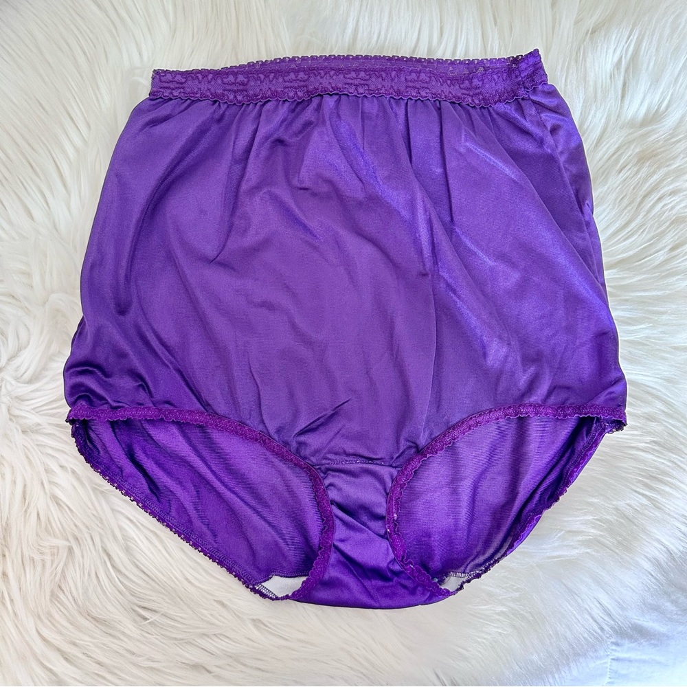 VINTAGE 1980’S LACE WAIST PURPLE SATIN PANTIES SZ 8